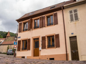 Maison rénovée au cœur de Thann : 3 chambres, cuisine équipée, proche randonnées et villes alsaciennes - FR-1-744-11